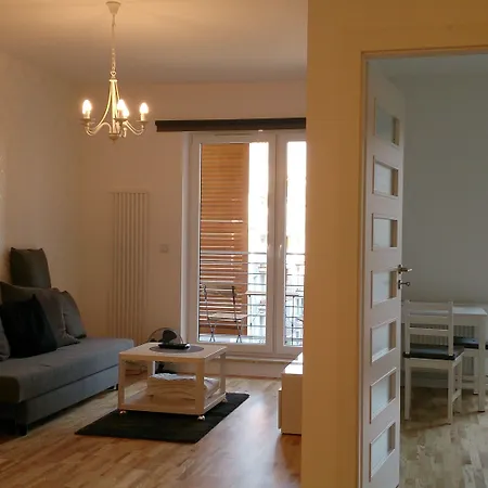 1 Bedroom Francuska Park Daire *